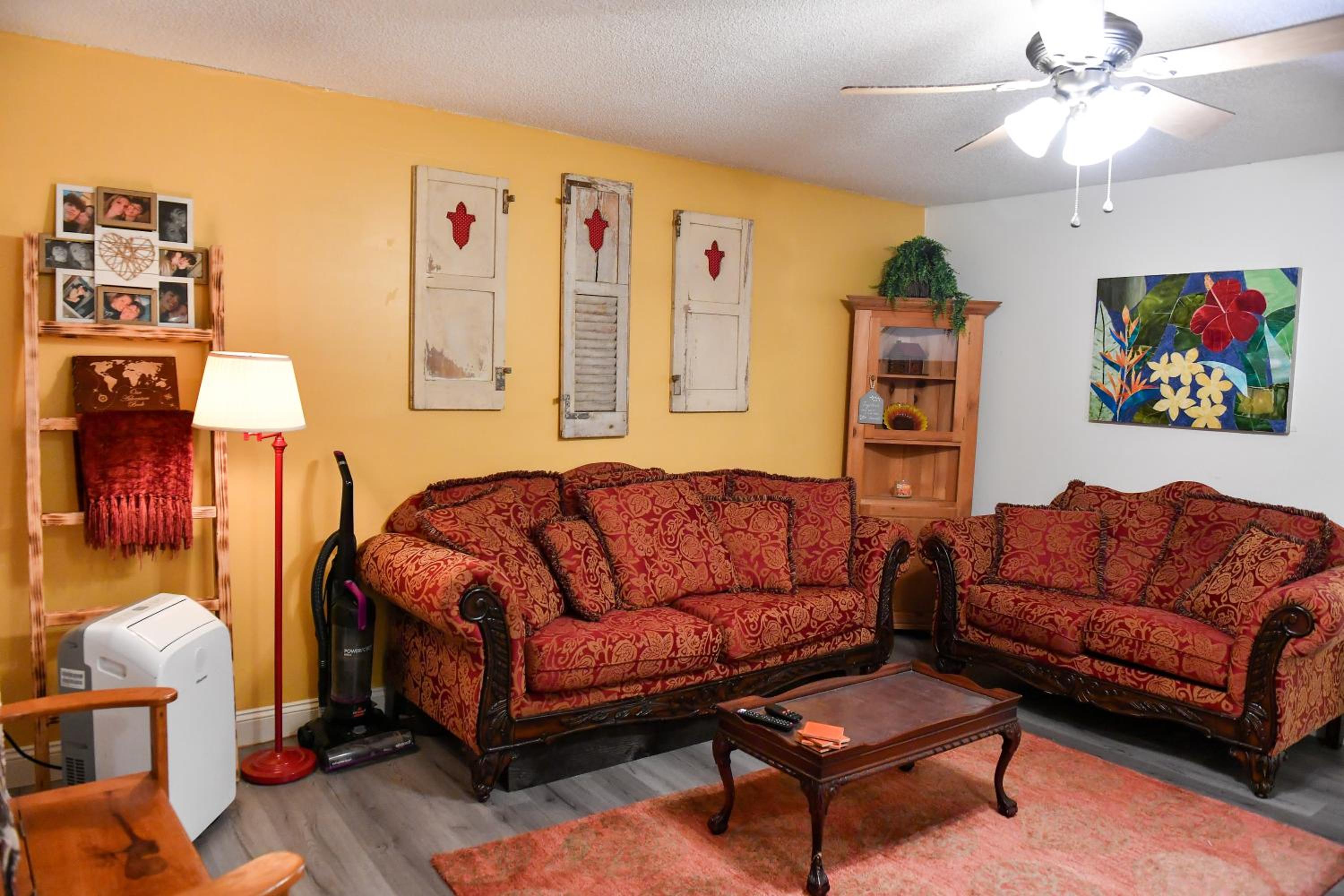 Cozy Cottage view 3