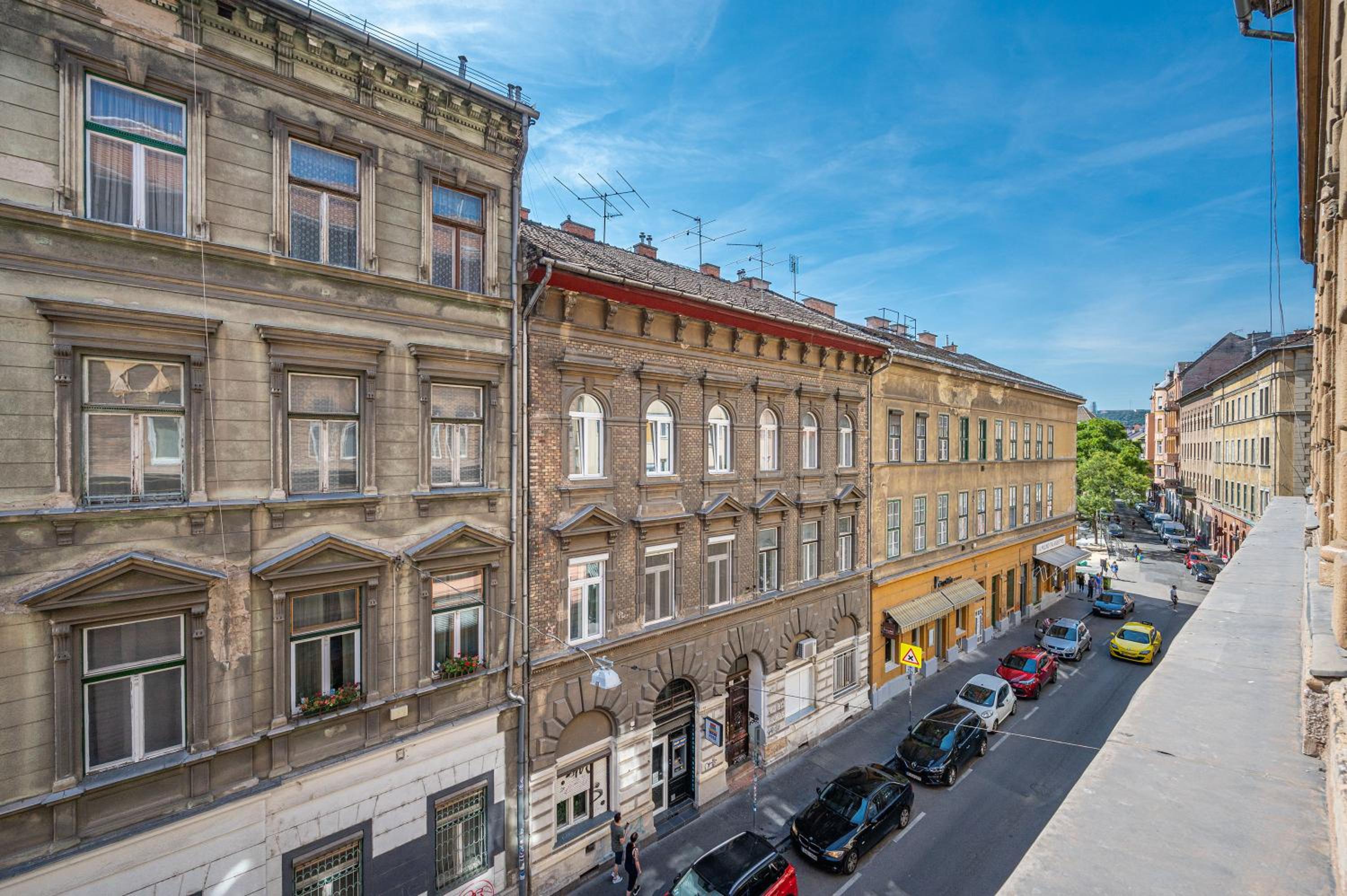 Soho Apartments