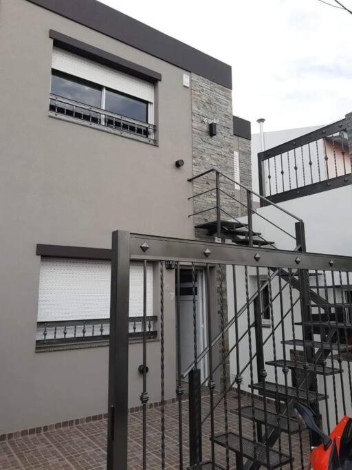 Departamento planta baja con garage, dos dormitorios