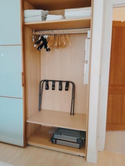 Beautiful apartment in Kew, Richmond London with Free Underground Parking Balcony
