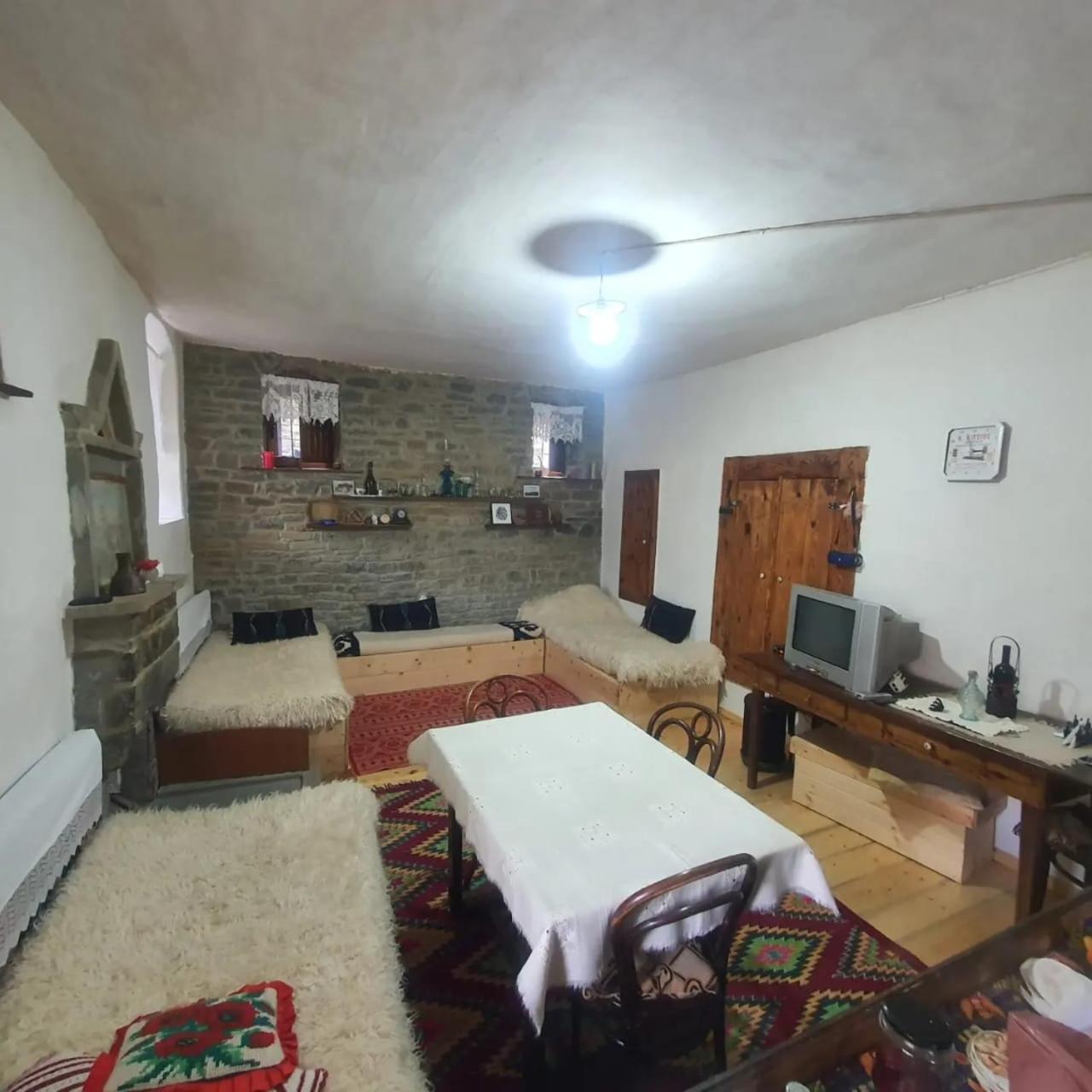 Traditional GuestHouse Permet