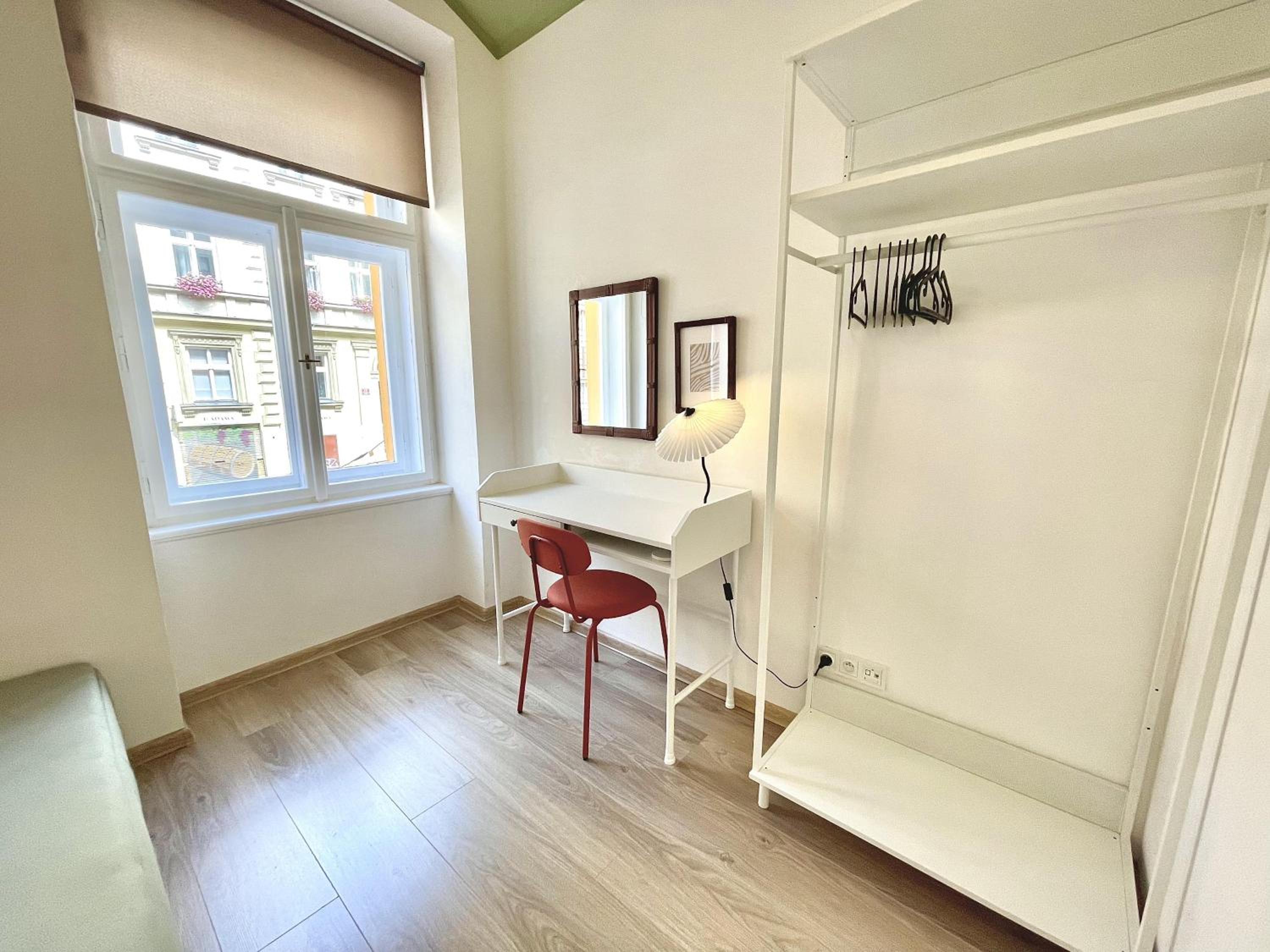Rentero natural ground base Apartment, Prague
