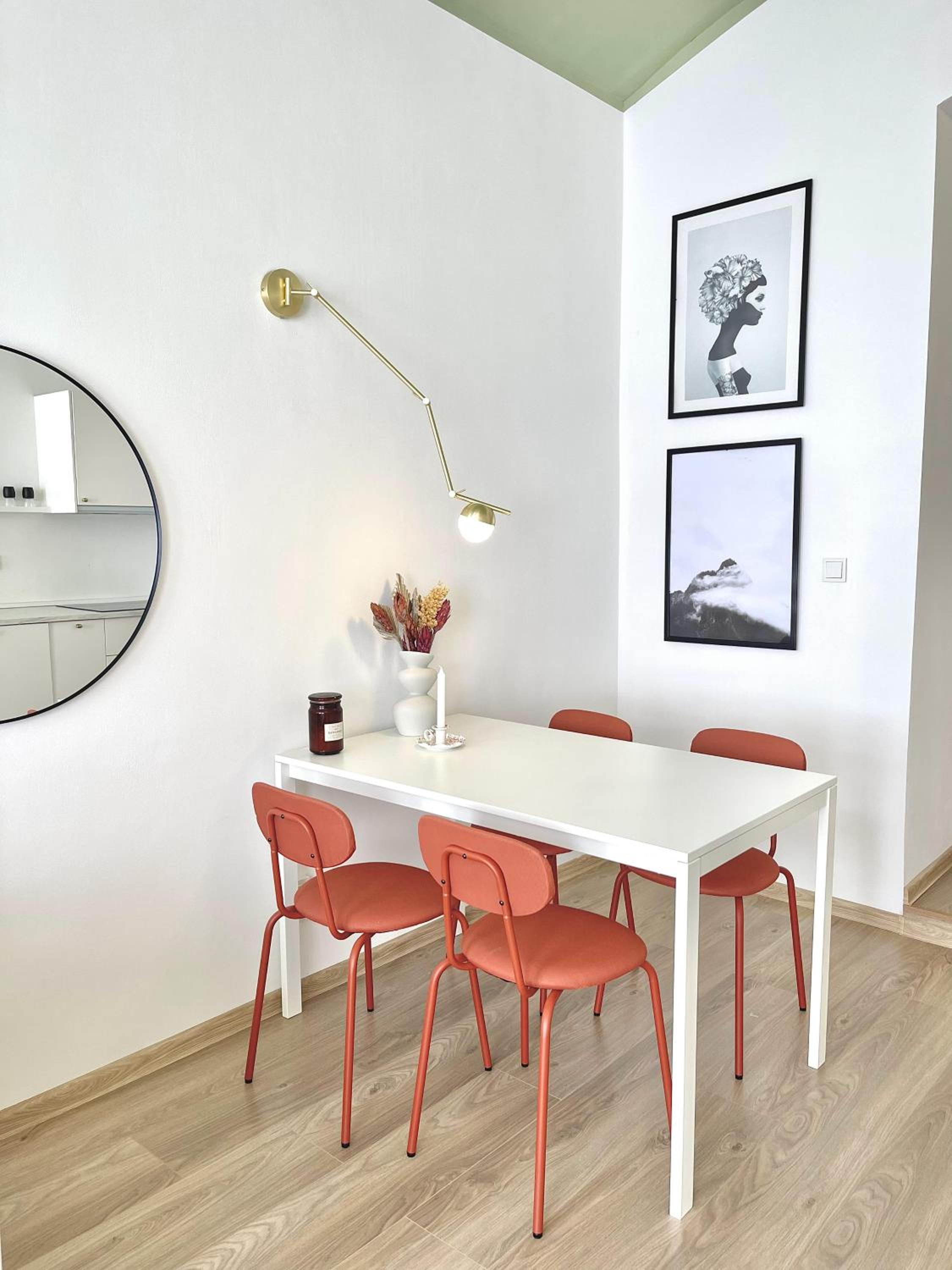 Rentero natural ground base Apartment, Prague