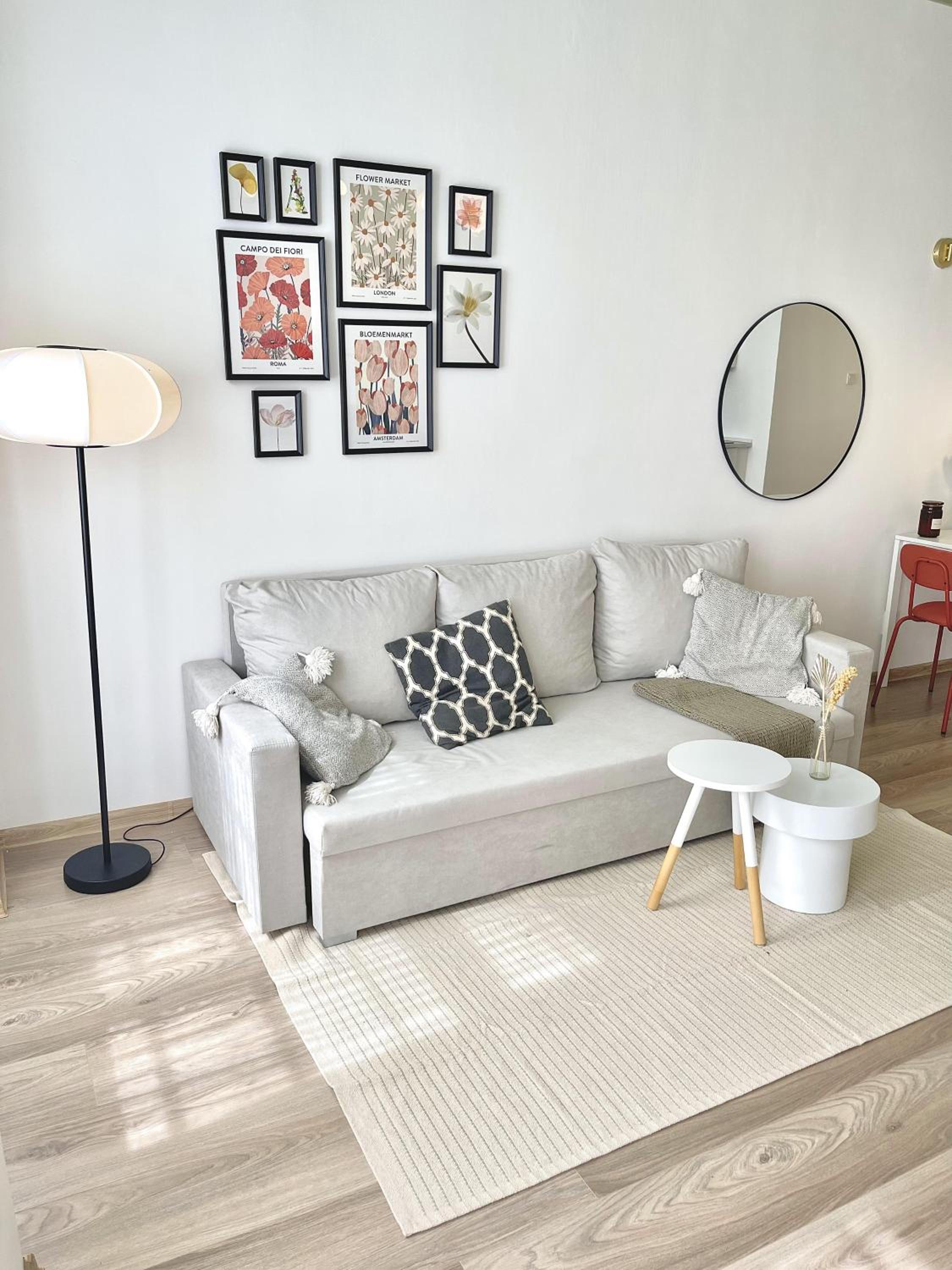 Rentero natural ground base Apartment, Prague