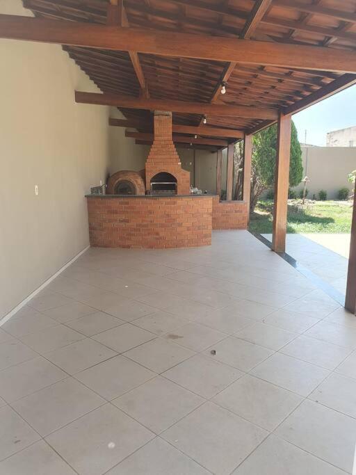 Casa com churrasqueira ampla