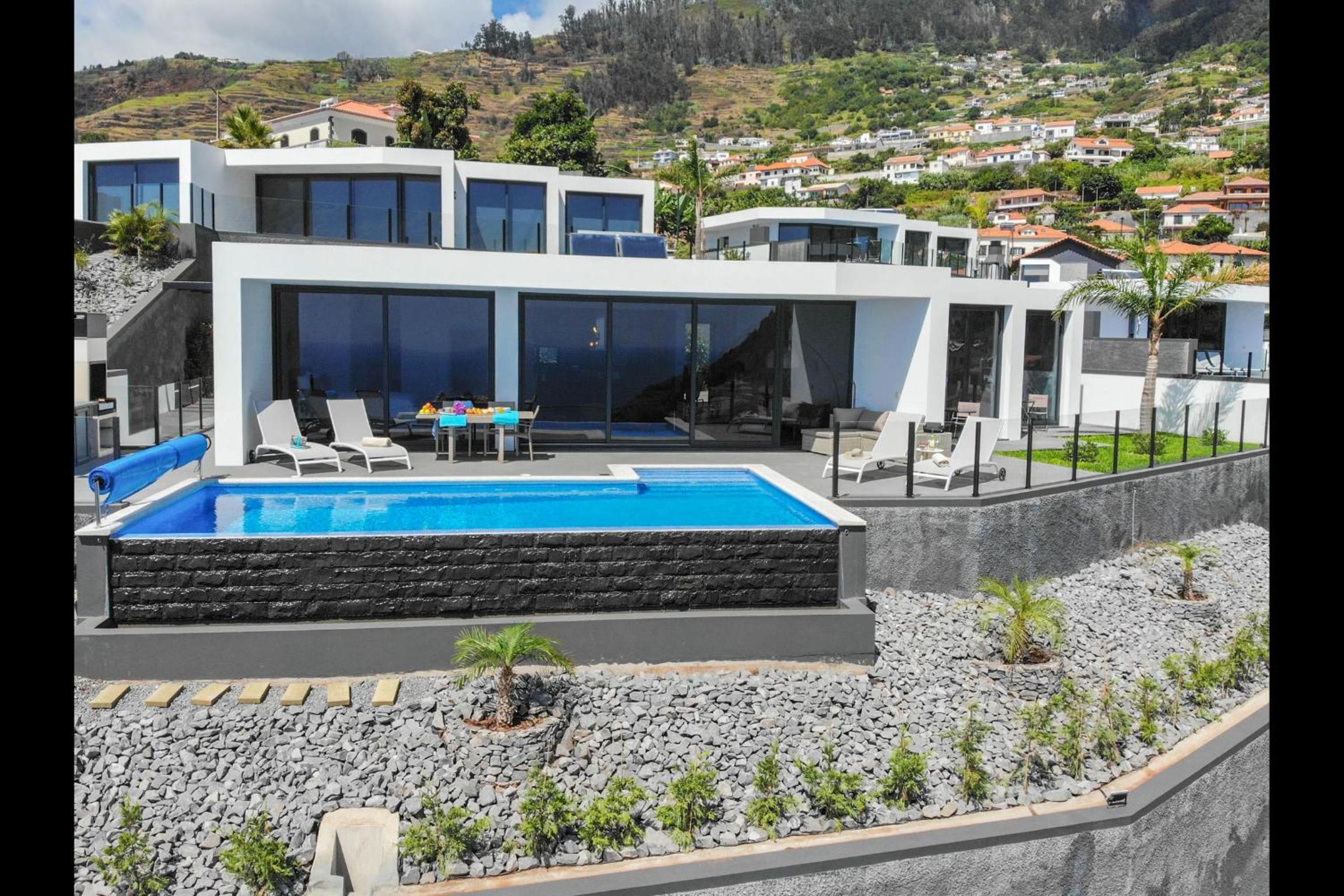 Villa Rubydom by Holiday Rental Madeira view 3