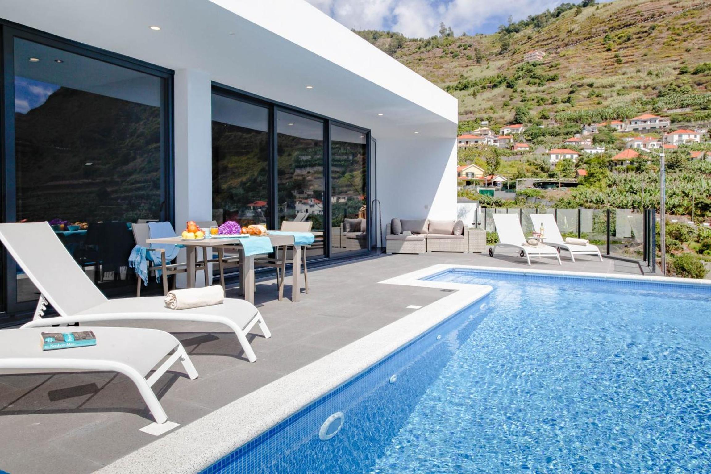 Villa Rubydom by Holiday Rental Madeira view 2