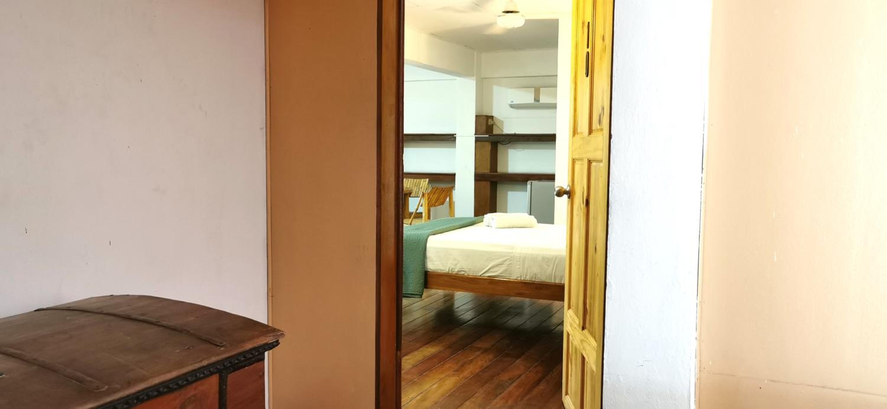 Tajalin Hostel - Montezuma Beach, Central location!