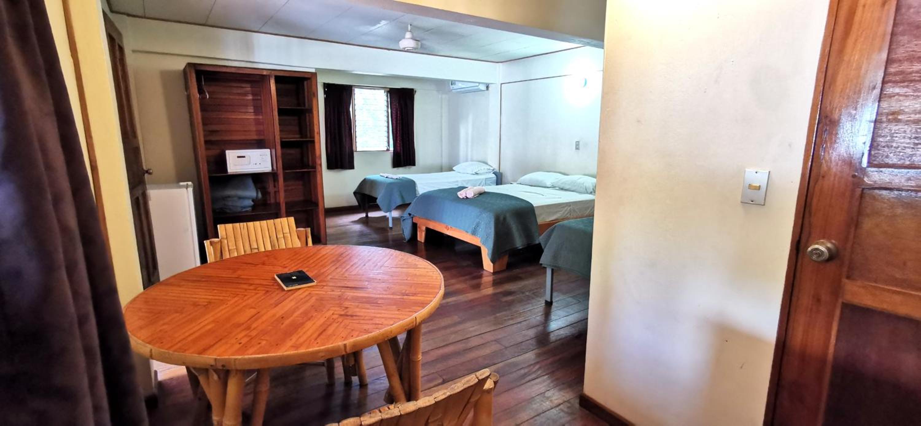 Tajalin Hostel - Montezuma Beach, Central location!