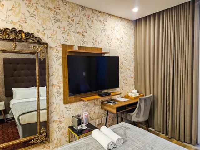 Illovo Central Apartments