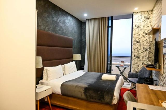 Illovo Central Apartments