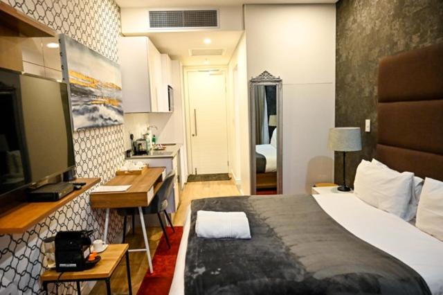 Illovo Central Apartments