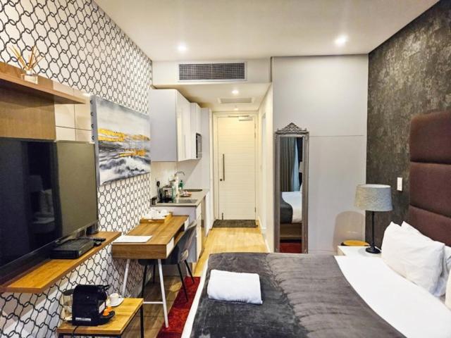 Illovo Central Apartments