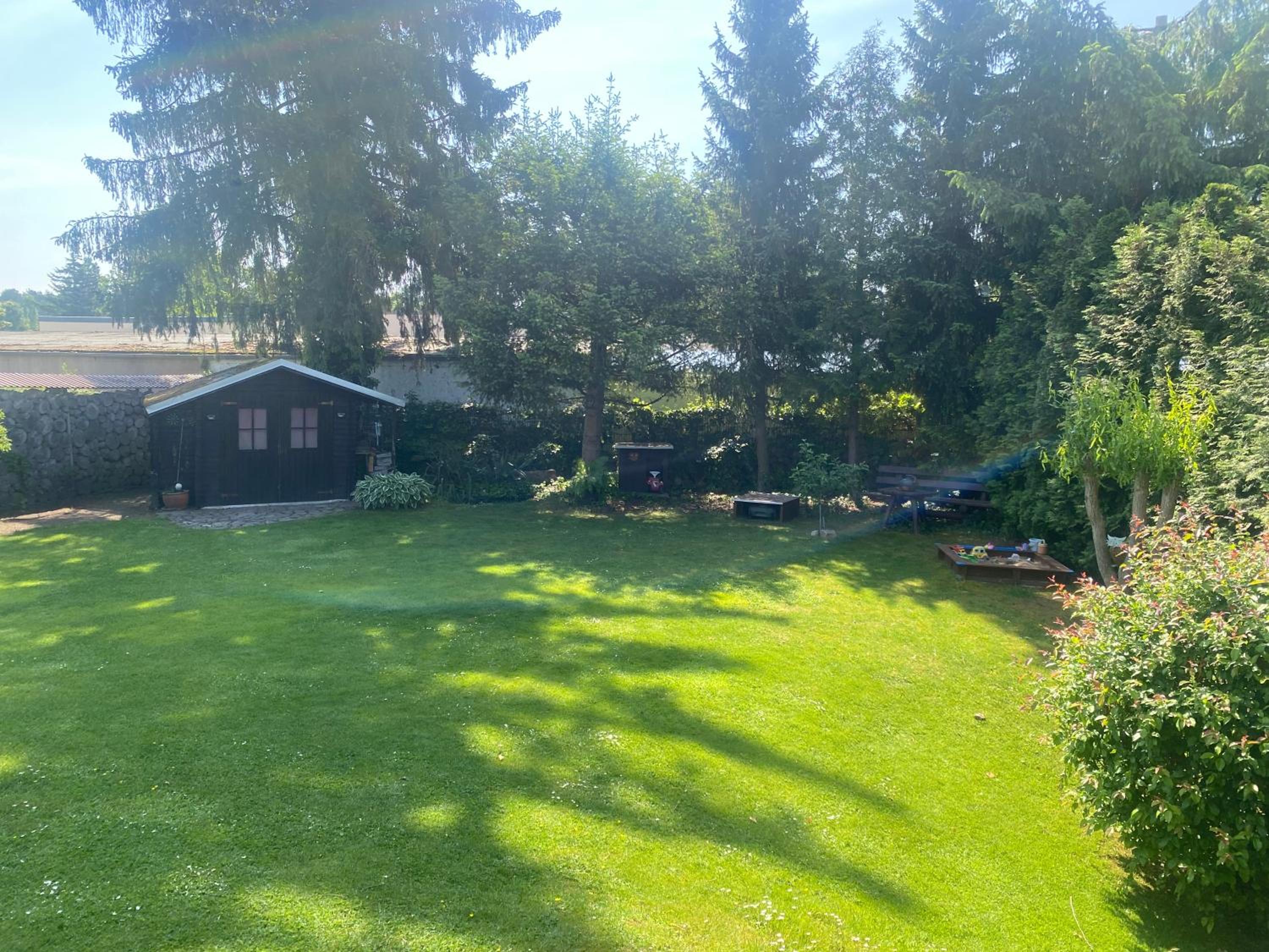 Ferienhaus in Wald und Seenähe