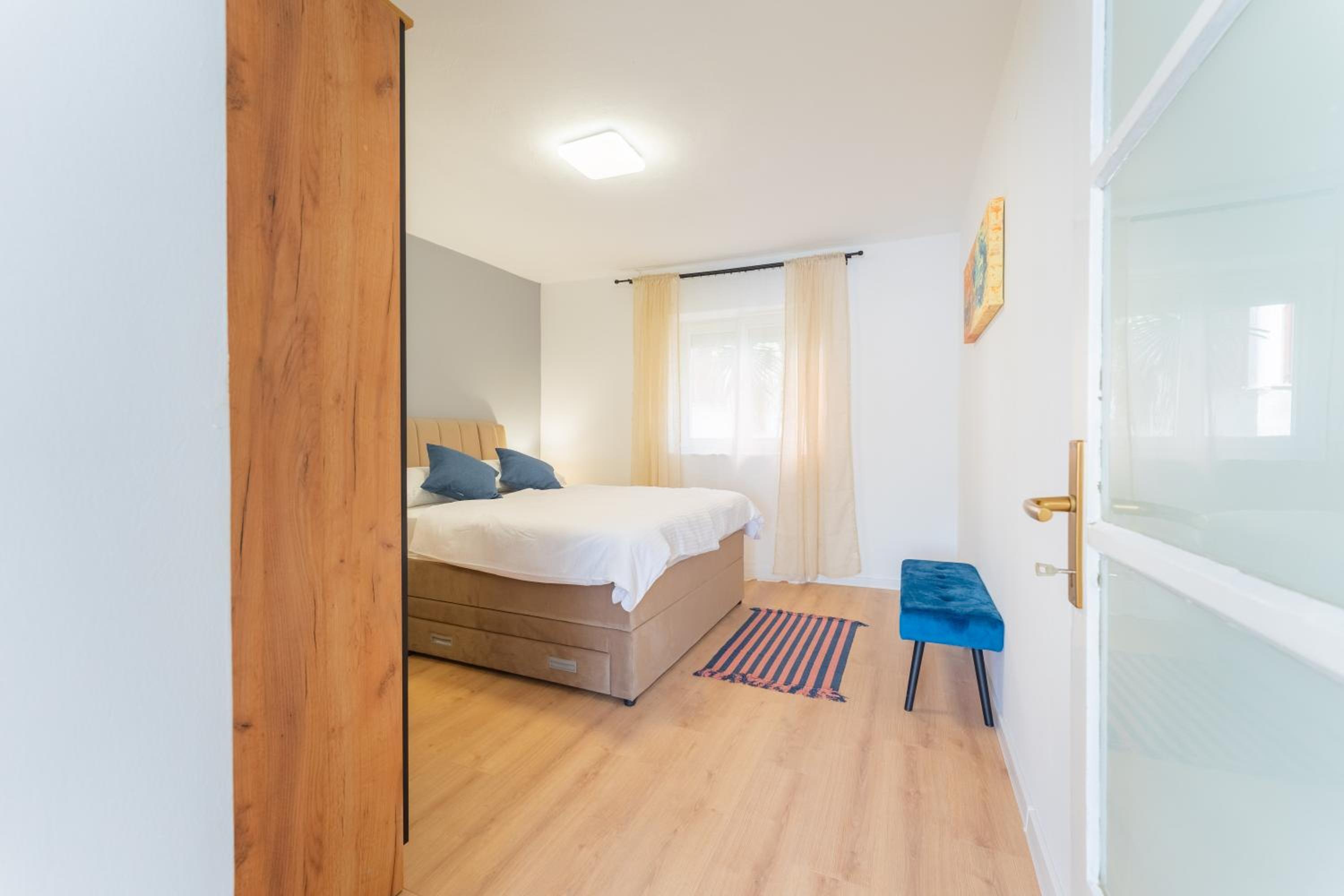 Photo 34