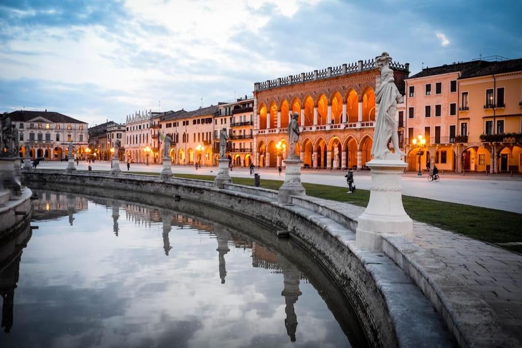 15 min dal centro - Moderno appartamento travato con parcheggio gratuito view 5