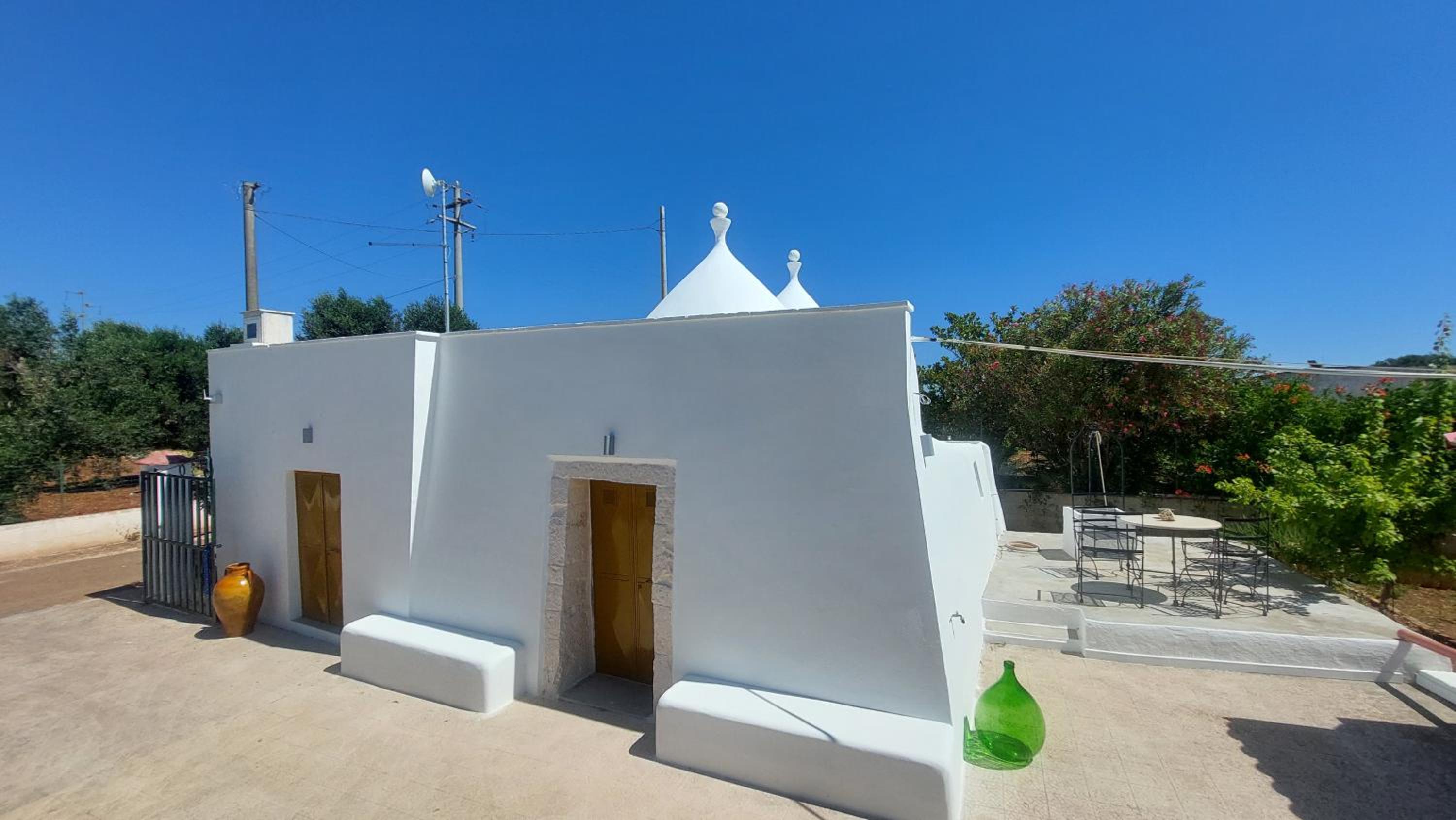 Trullo Teresa view 2