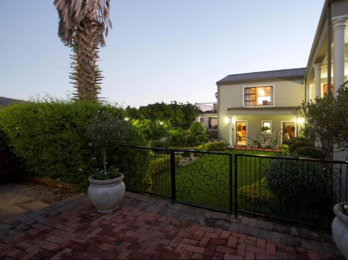 Sea Whisper Guest House