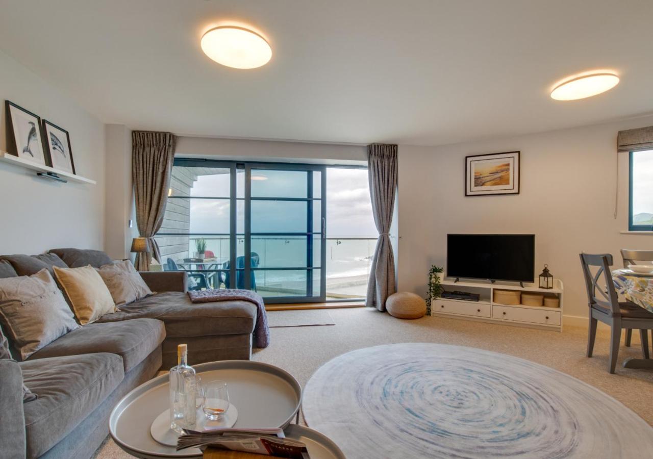 2 Bed in West Bay oc-wy474 view 2