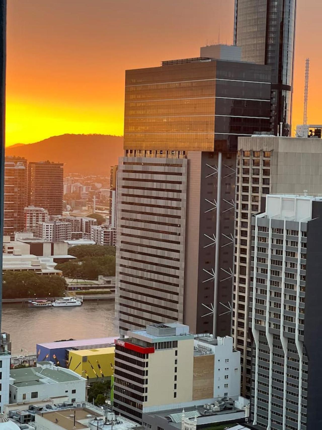 Brisbane City Apartment Living