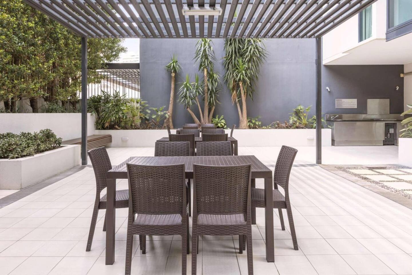 Brisbane City Apartment Living