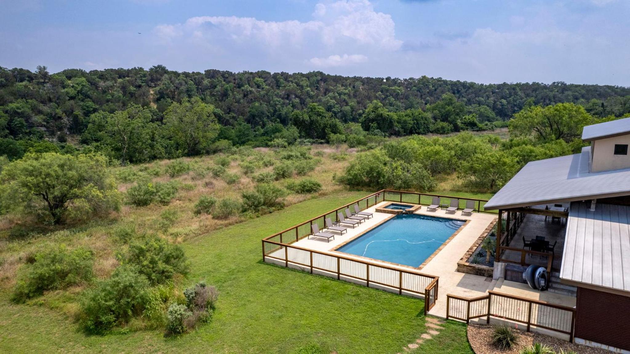 Large Luxury Blanco Riverfront Home with Pool view 4