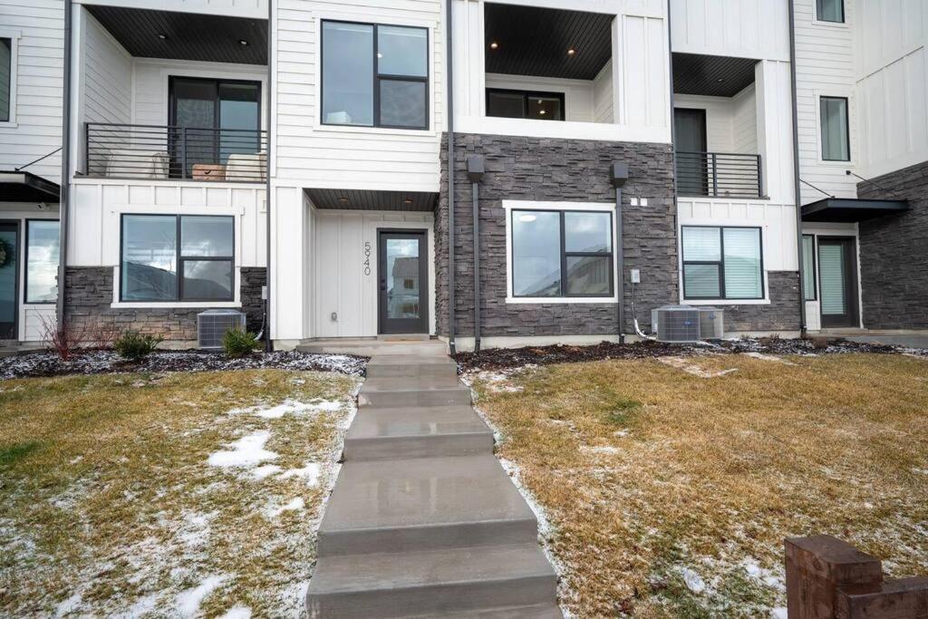 Cozy Ski Getaway R5940 Snowbasin Retreat Hot Tub