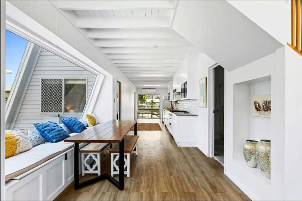 Pet friendly100m to Beach and Cafe by Custom Bnb Hosting