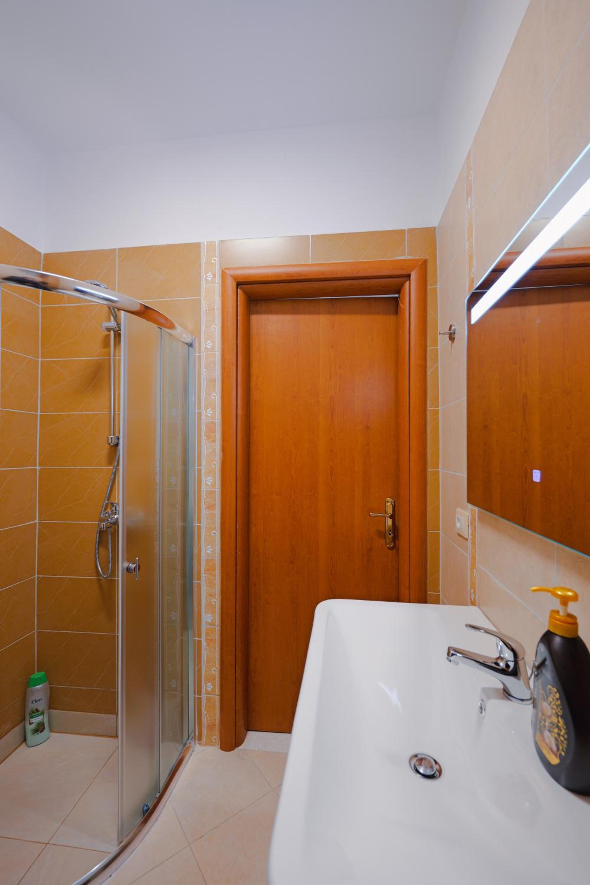 Giulia Apartment