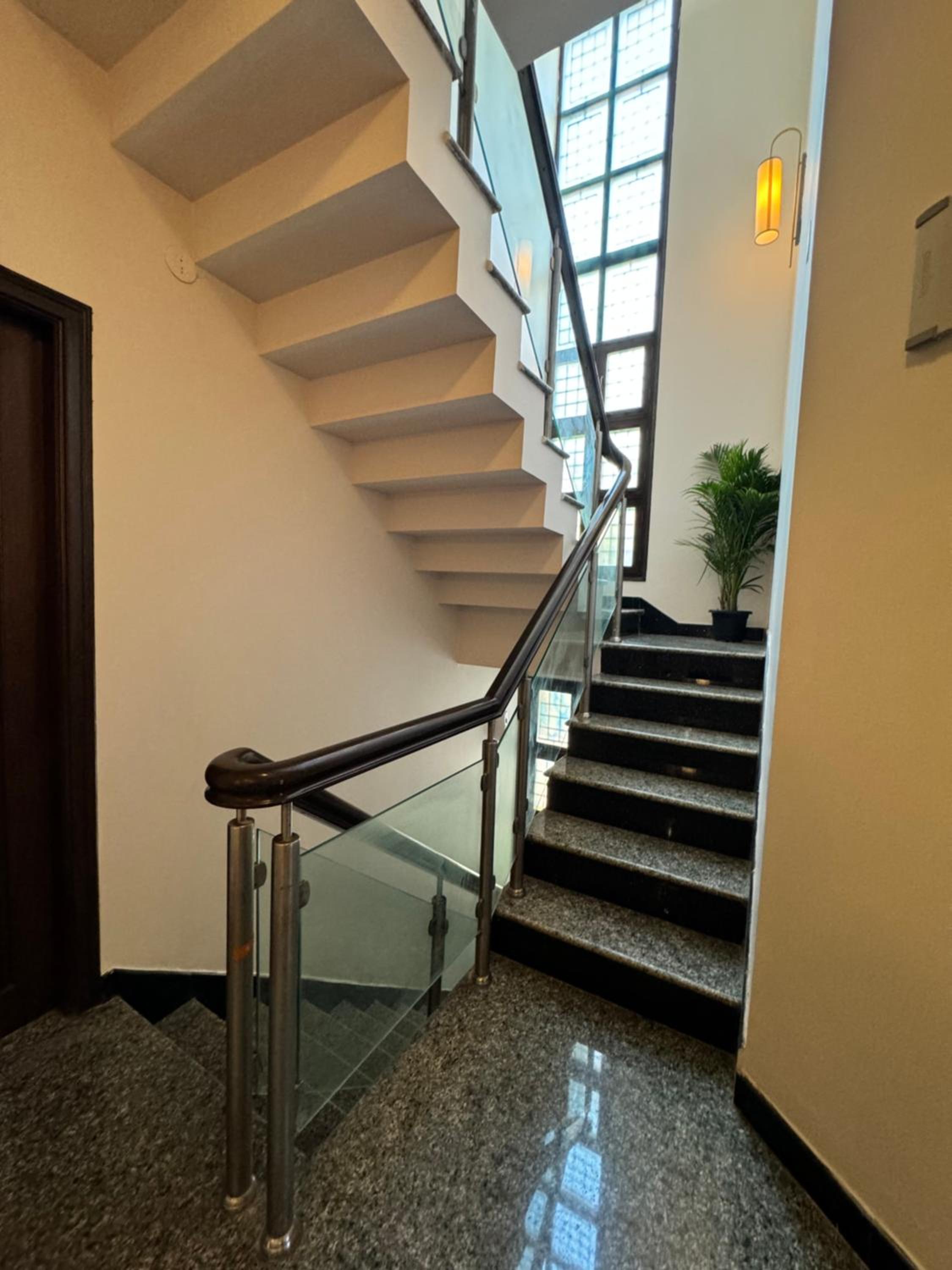 Idam Na Mama - Luxury Homestay by HomeSlice view 4