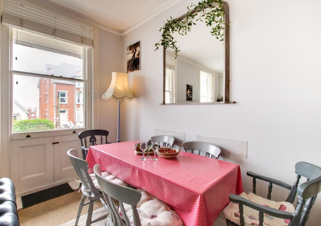 3 Bed in Swanage oc-wy621