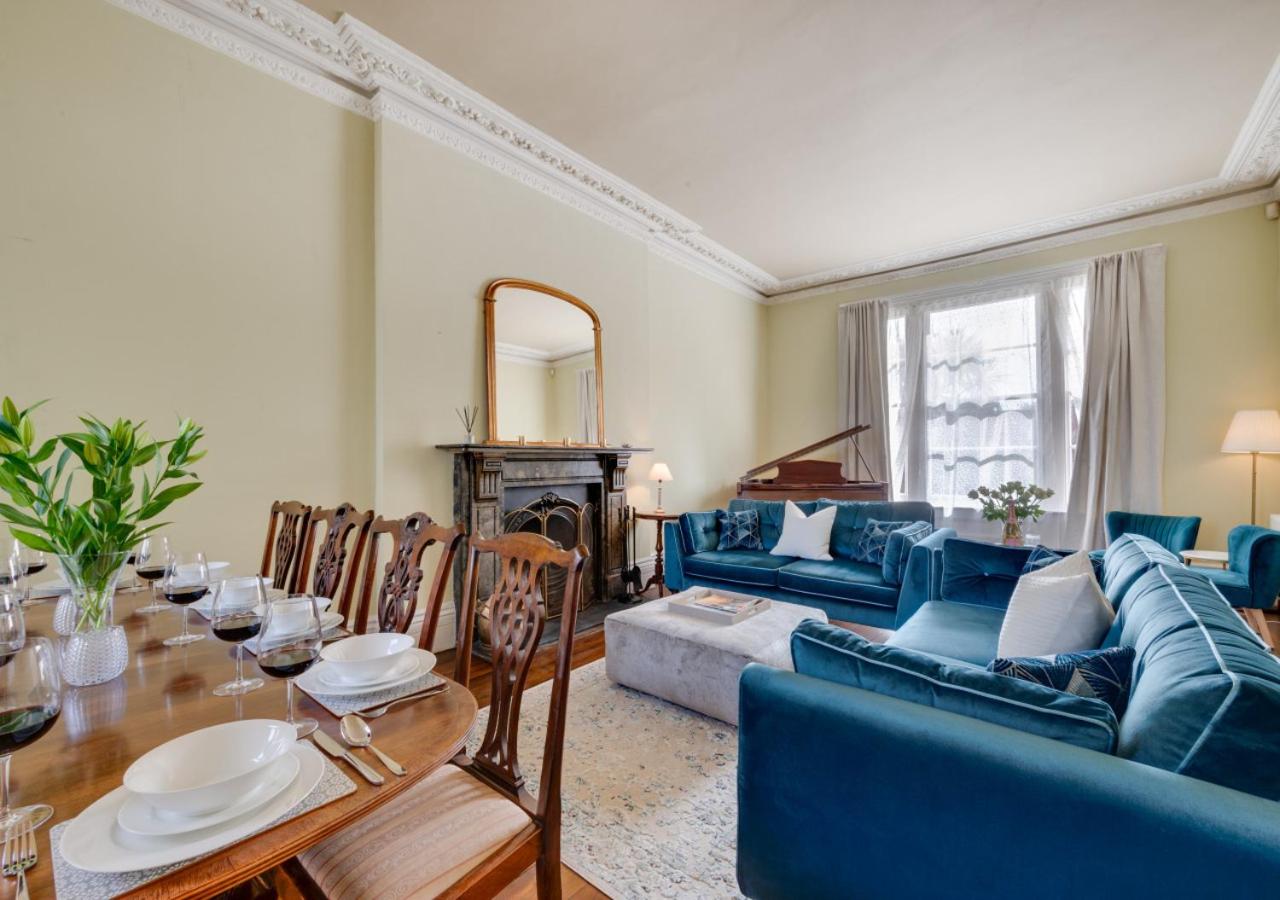 5 Bed in Torquay oc-bcvane view 4