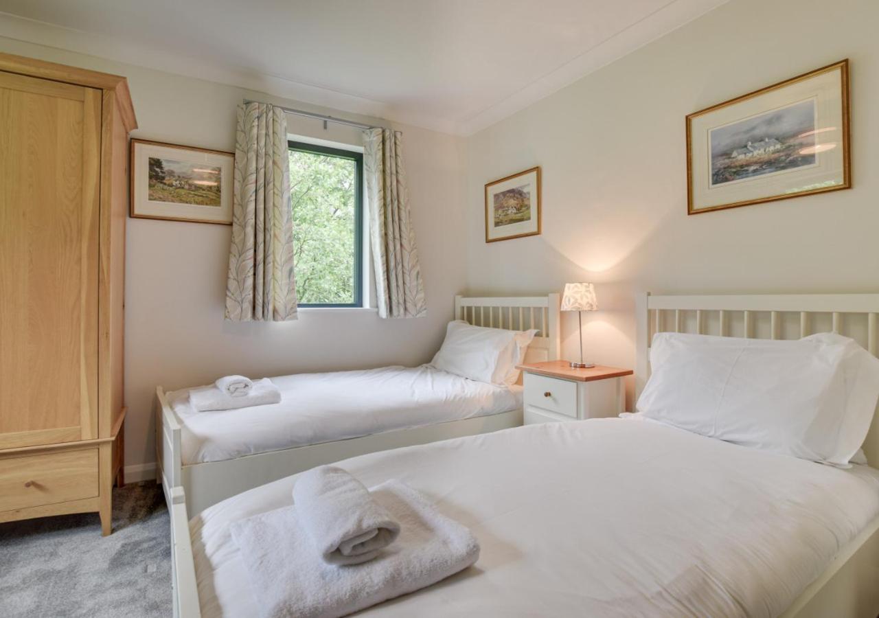 Oakdene House