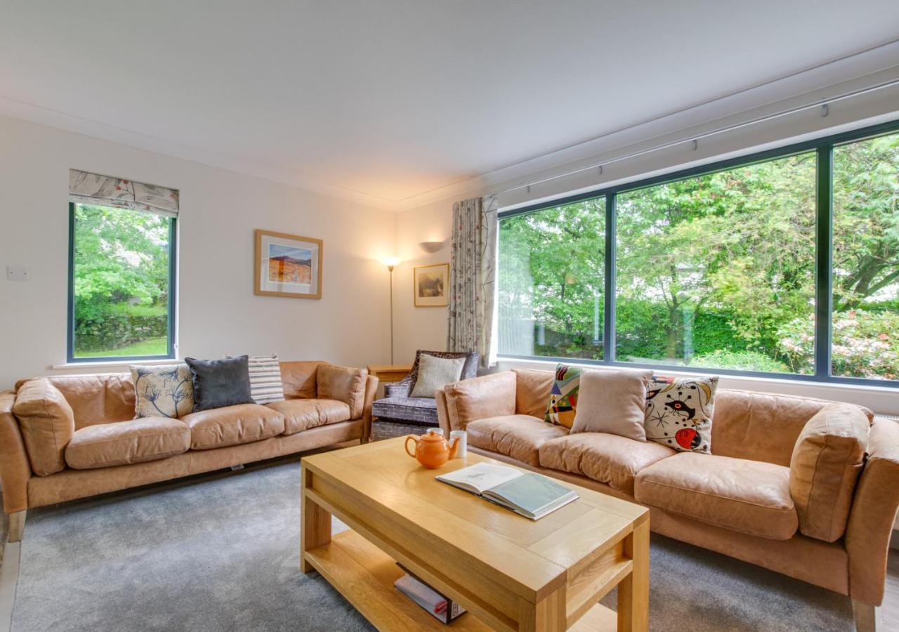 Oakdene House