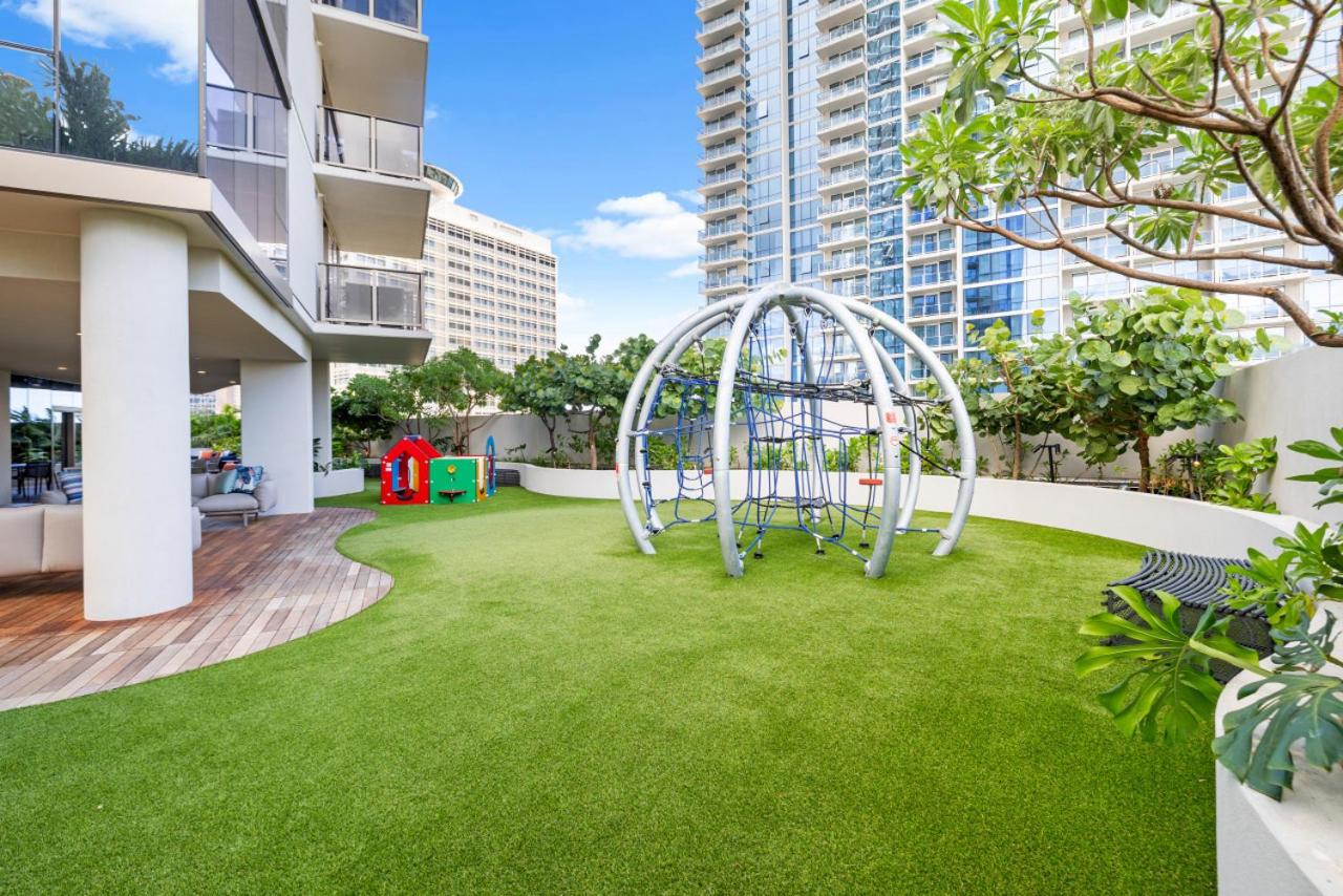 Upscale SKY Ala Moana Brand new 2 bedroom Sleeps 6, photo 19