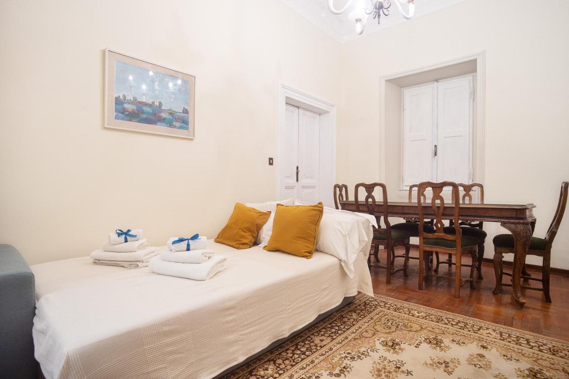Vaticano Suite 3 bagni-11 posti-200mq-Wifi-Garage