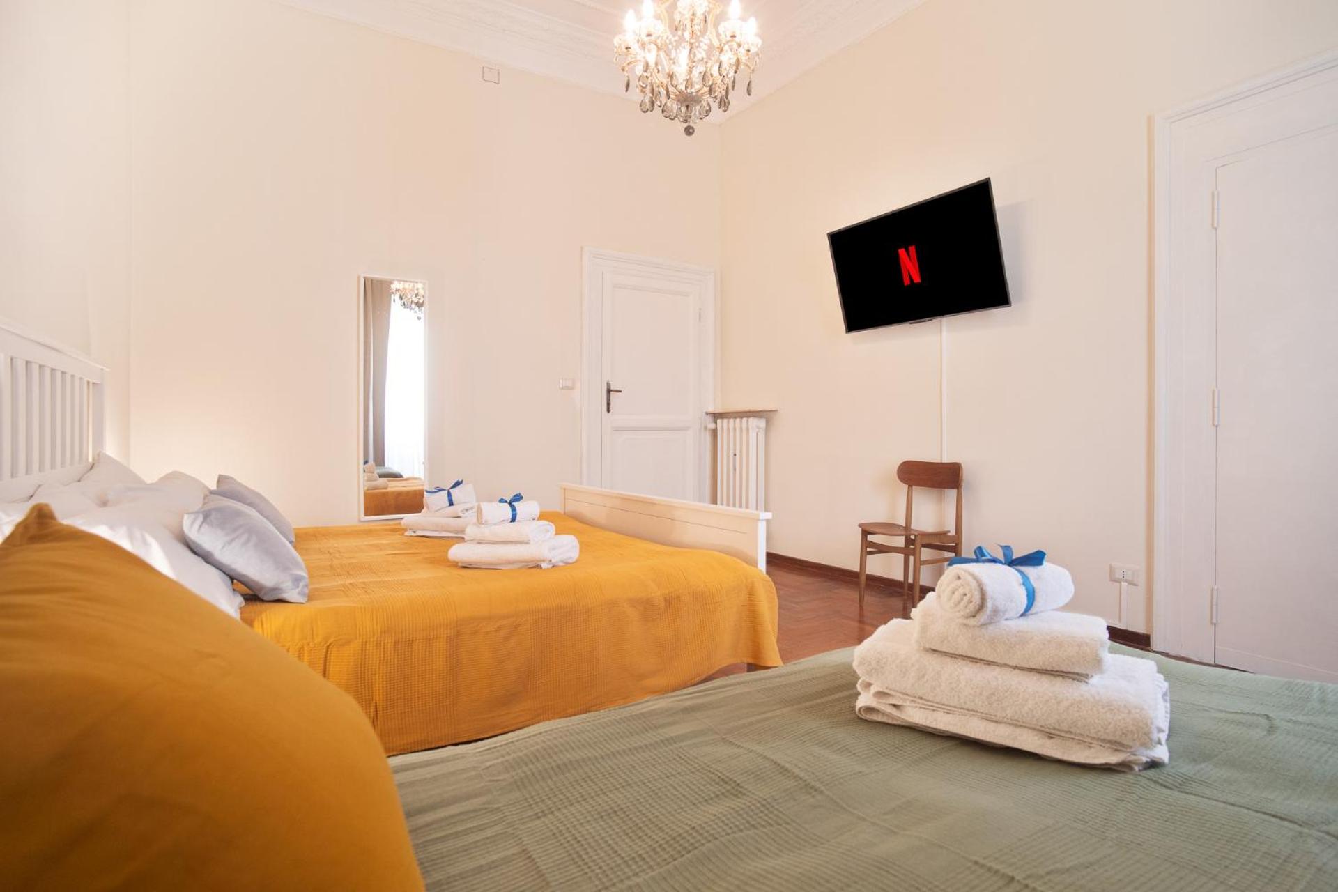 Vaticano Suite 3 bagni-11 posti-200mq-Wifi-Garage
