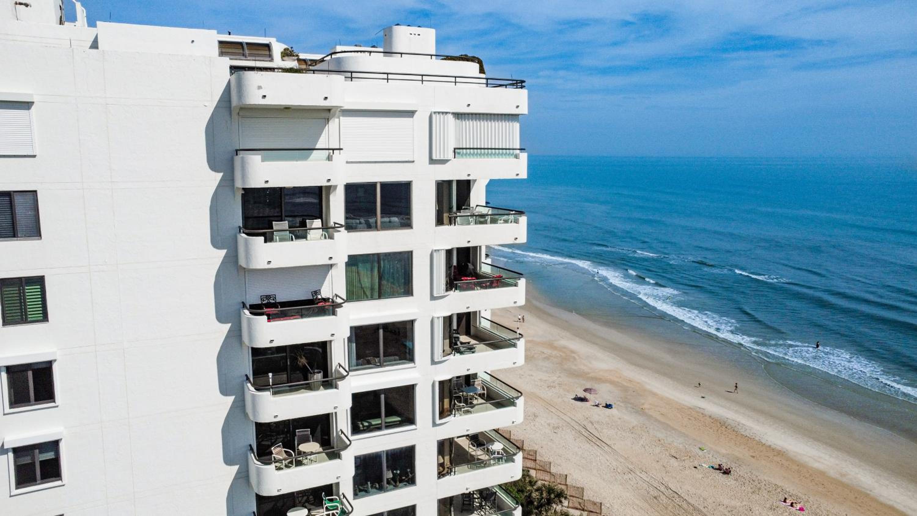 Tradewinds Condos New Smyrna Beach