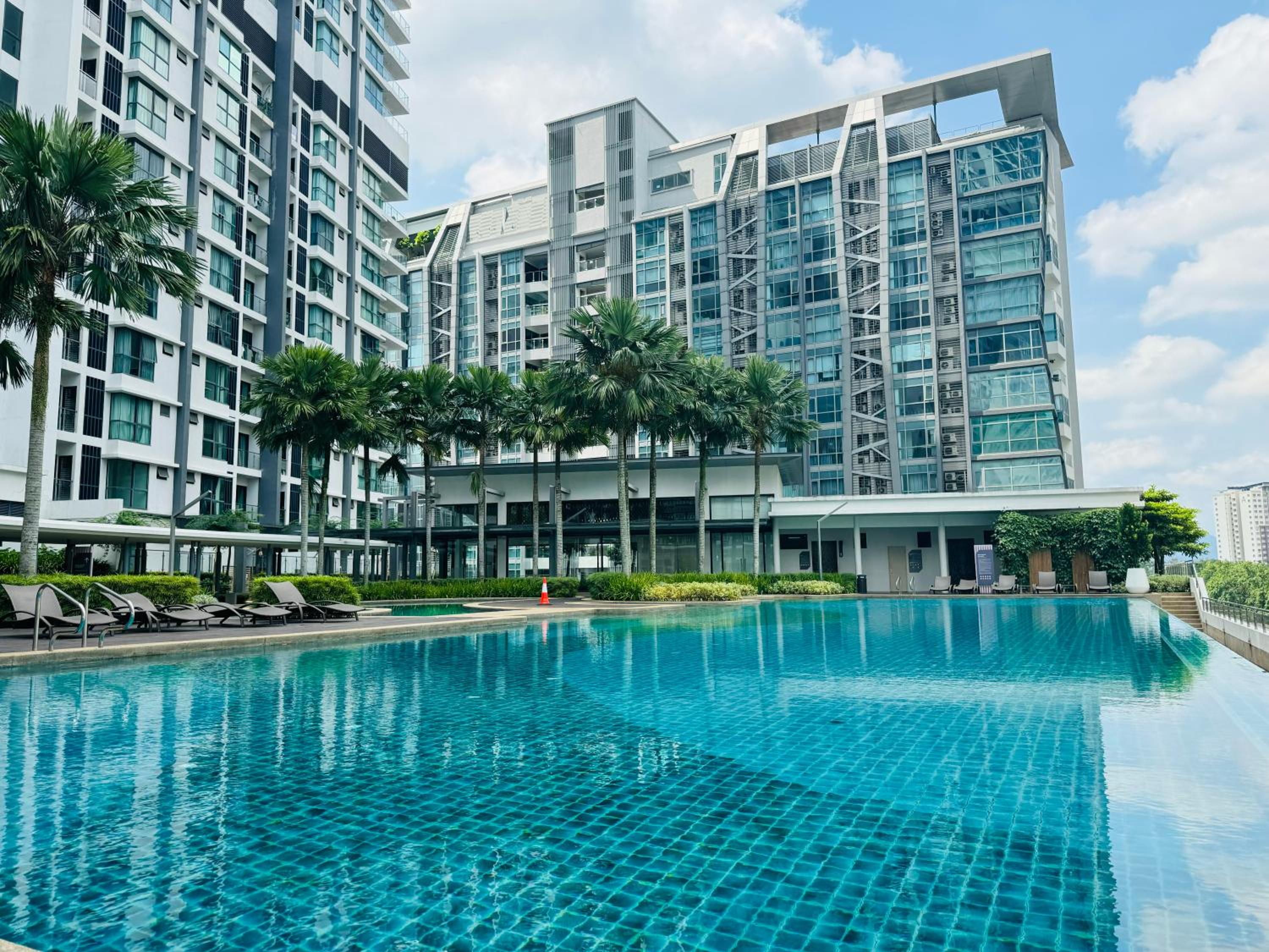 Sunway Velocity V Residence by DeUrban