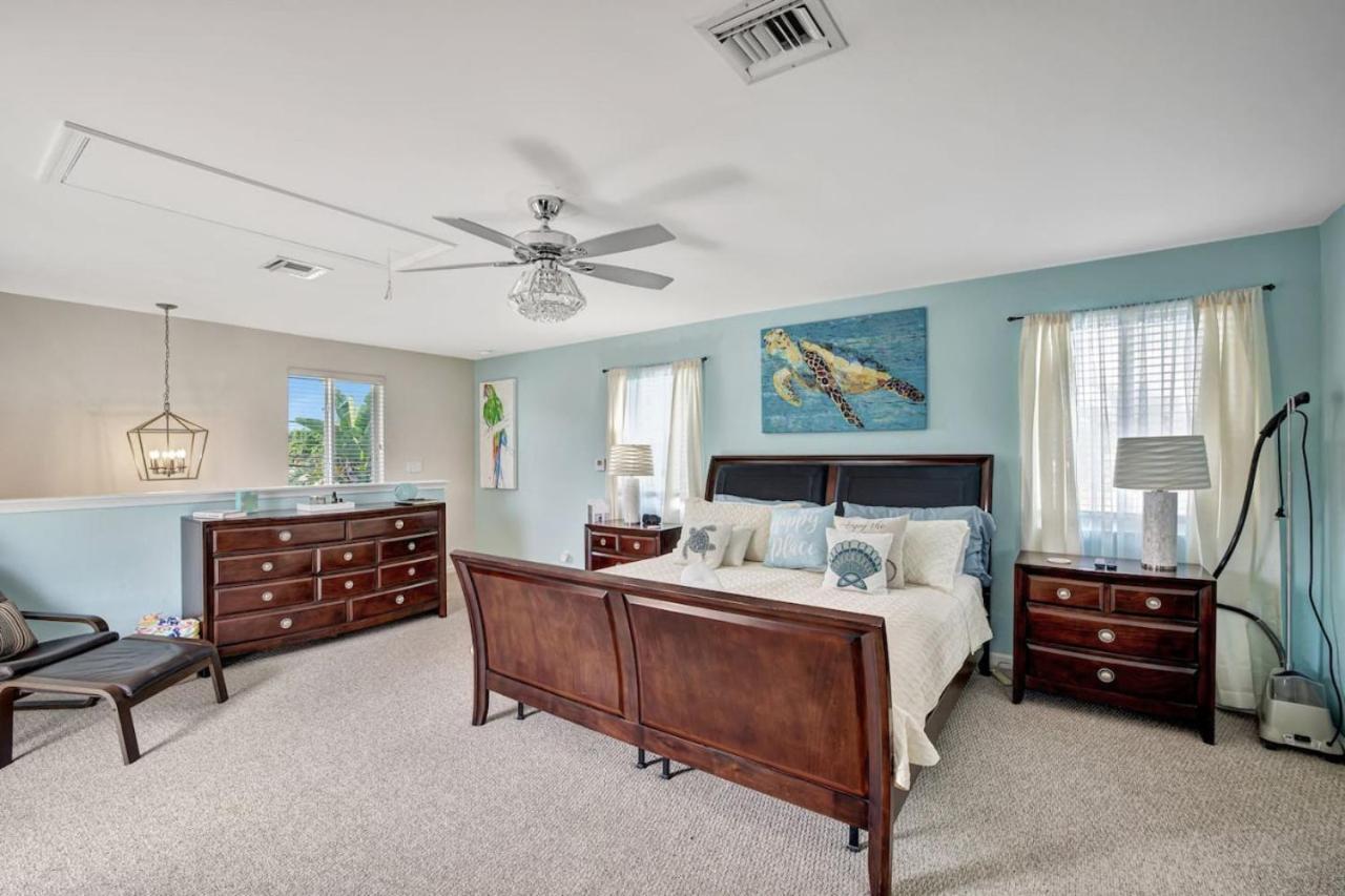 Beach Duplex - 3br 5ba Manor with Heated Pool view 3
