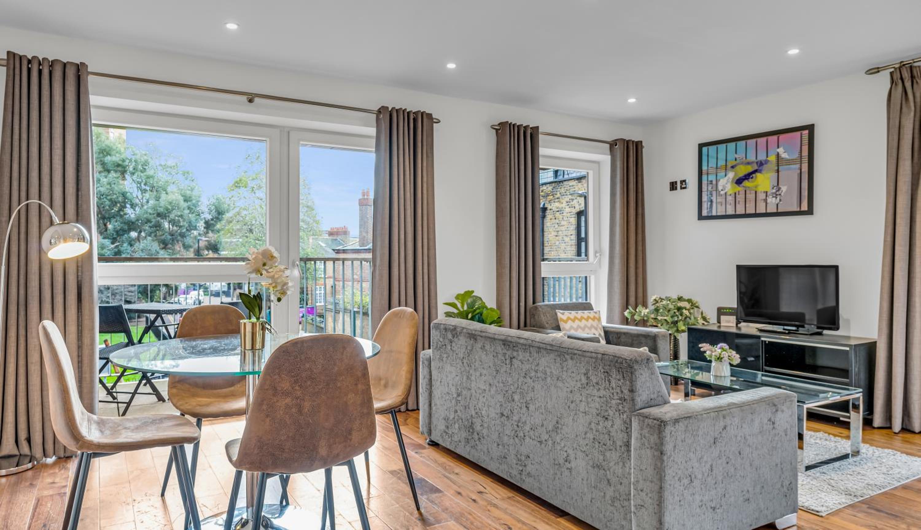 MySquare Shoreditch Apartment close to Colombia Road Flower Market