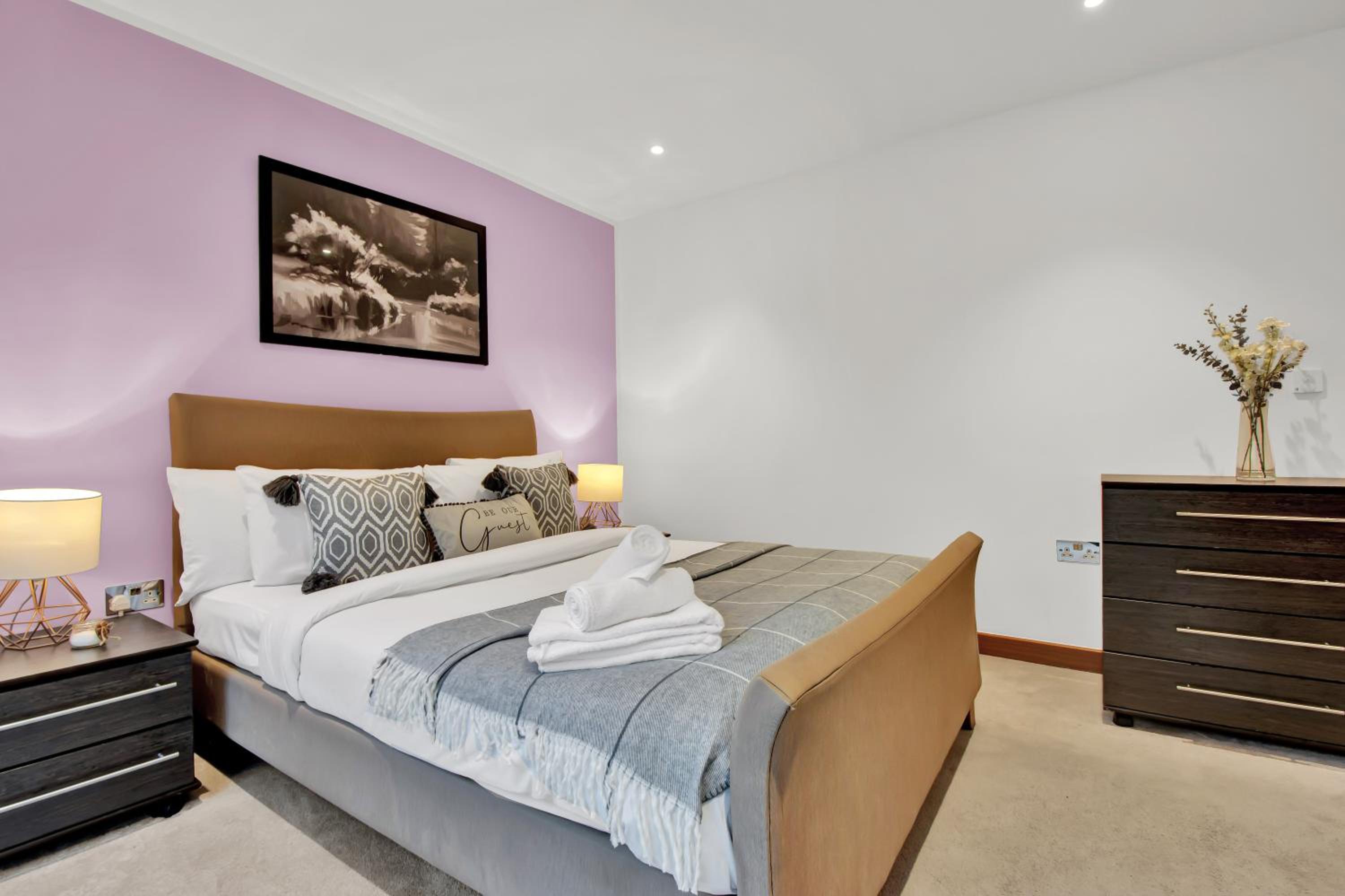 MySquare Shoreditch Apartment close to Colombia Road Flower Market