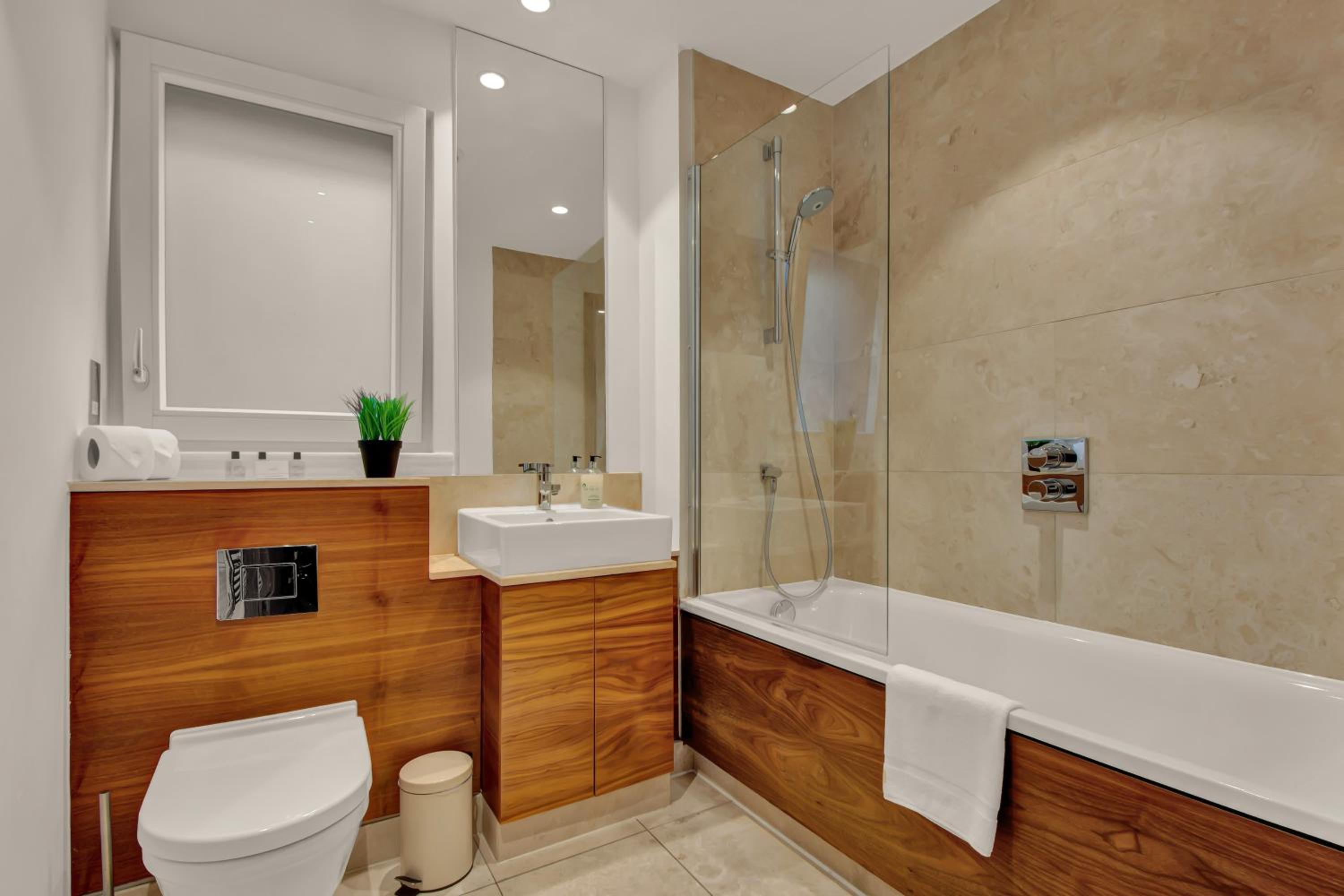 MySquare Shoreditch Apartment close to Colombia Road Flower Market