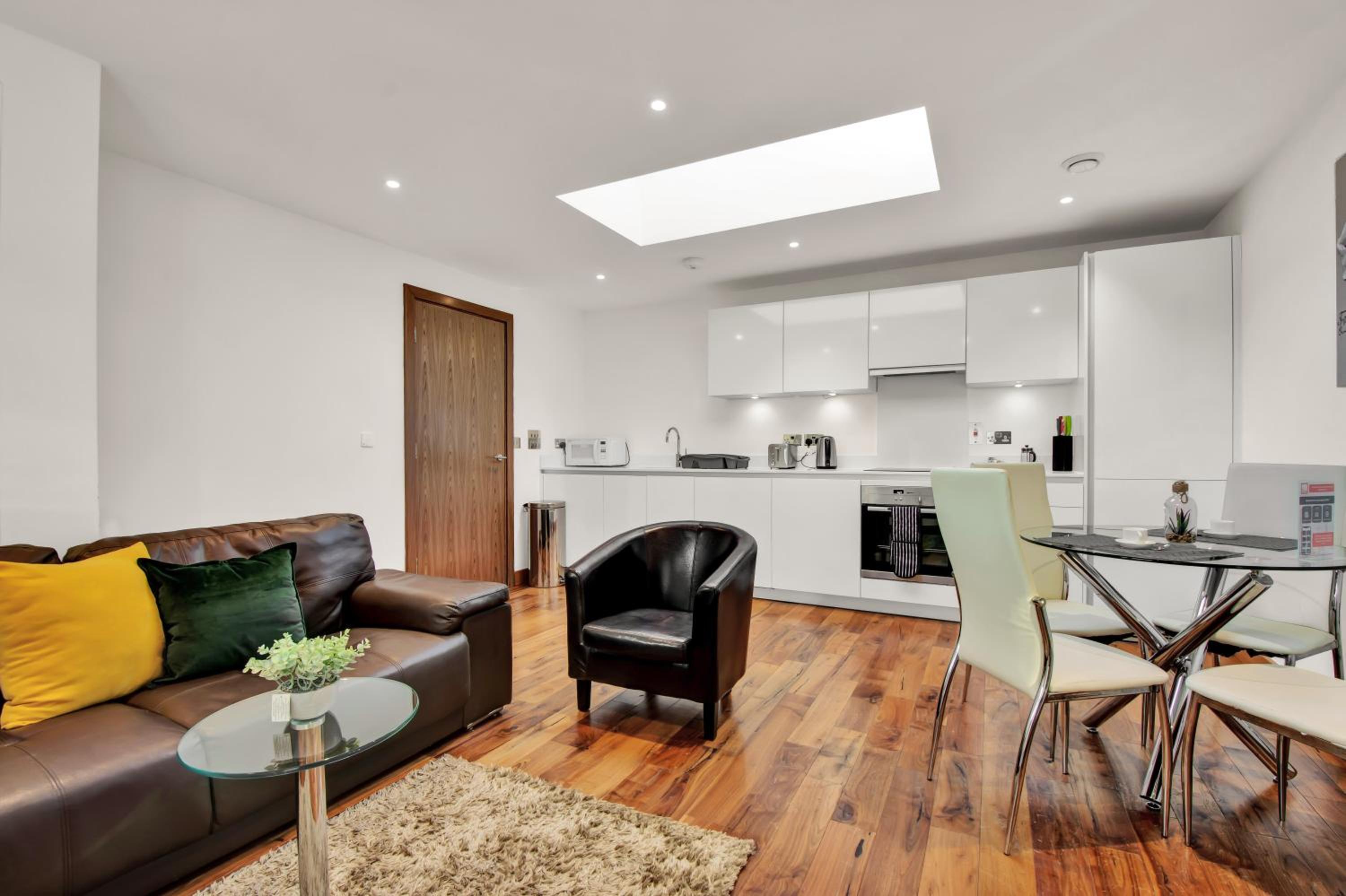 MySquare Shoreditch Apartment close to Colombia Road Flower Market