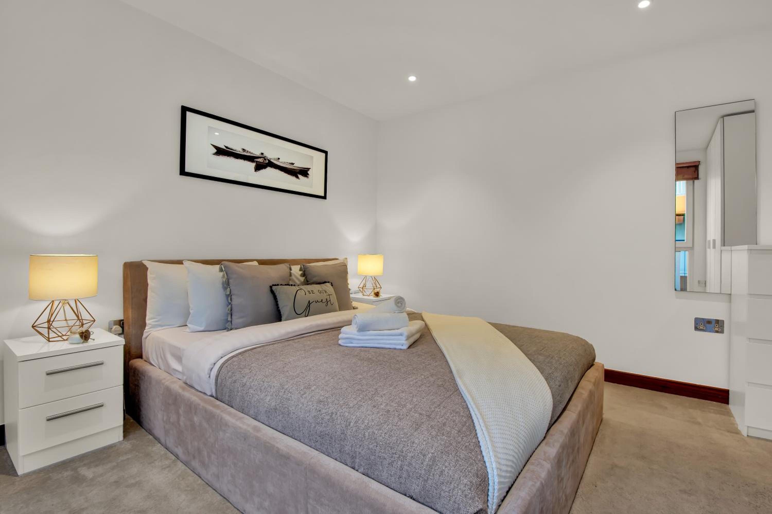 MySquare Shoreditch Apartment close to Colombia Road Flower Market