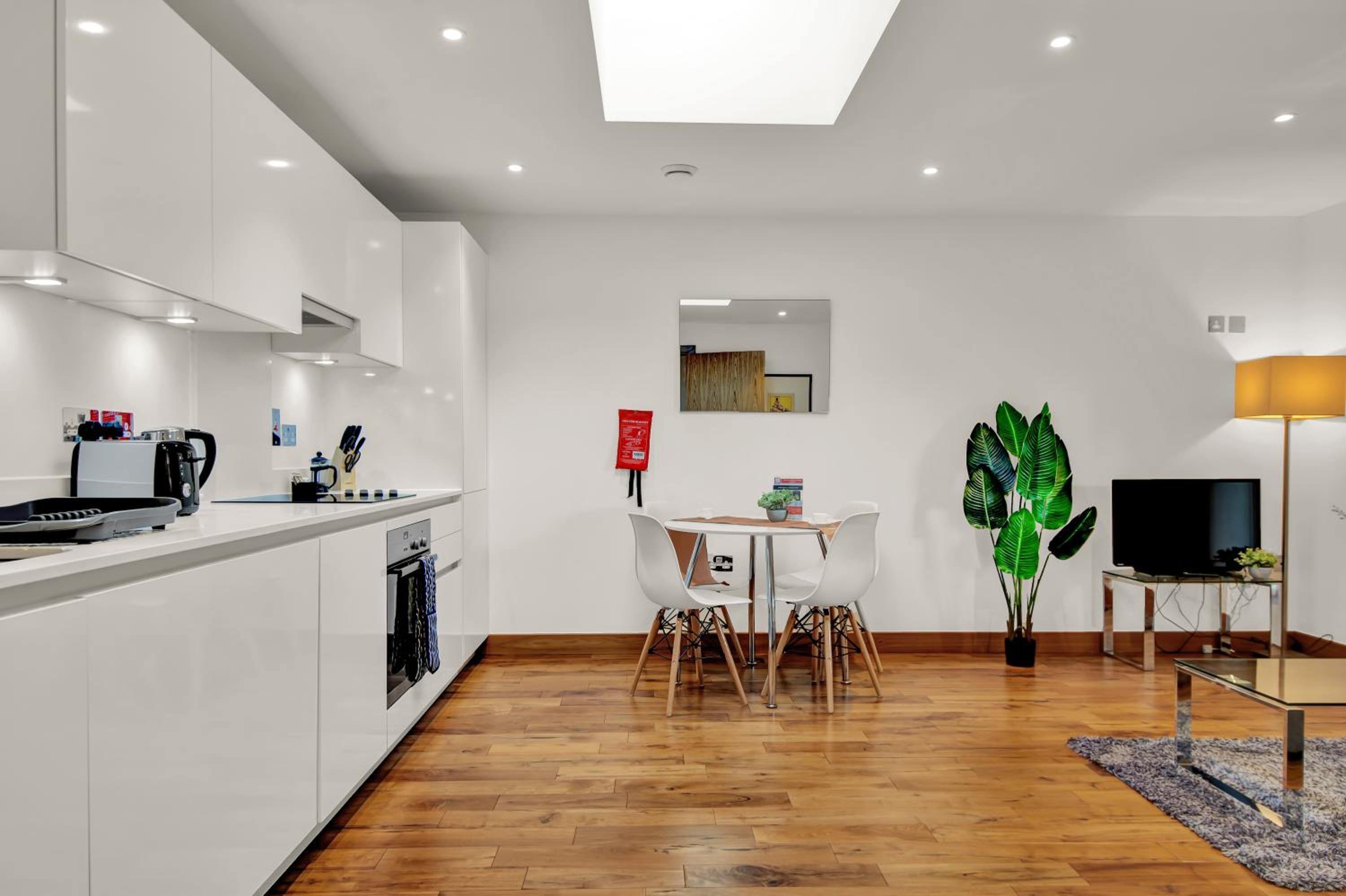 MySquare Shoreditch Apartment close to Colombia Road Flower Market