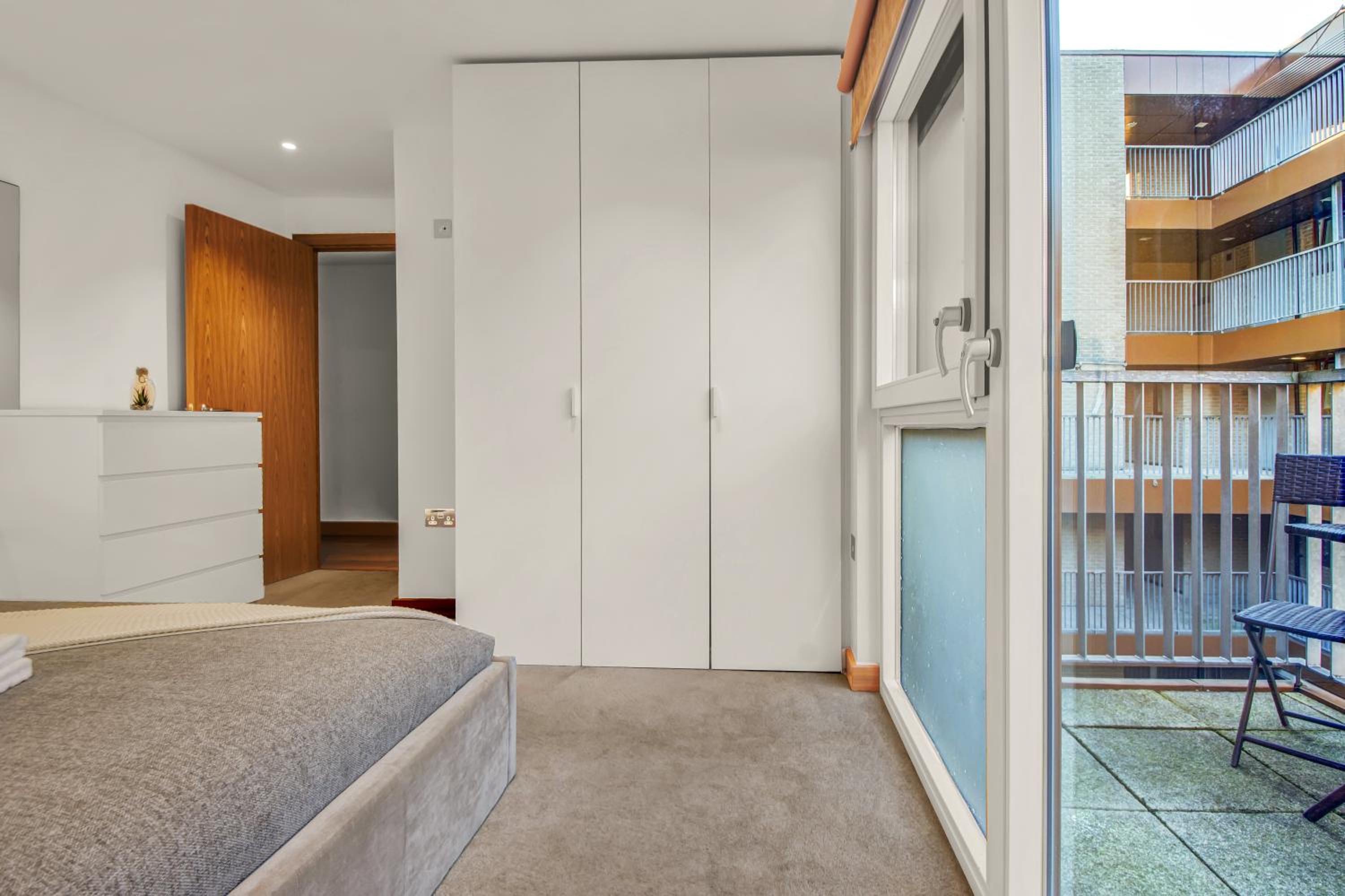 MySquare Shoreditch Apartment close to Colombia Road Flower Market