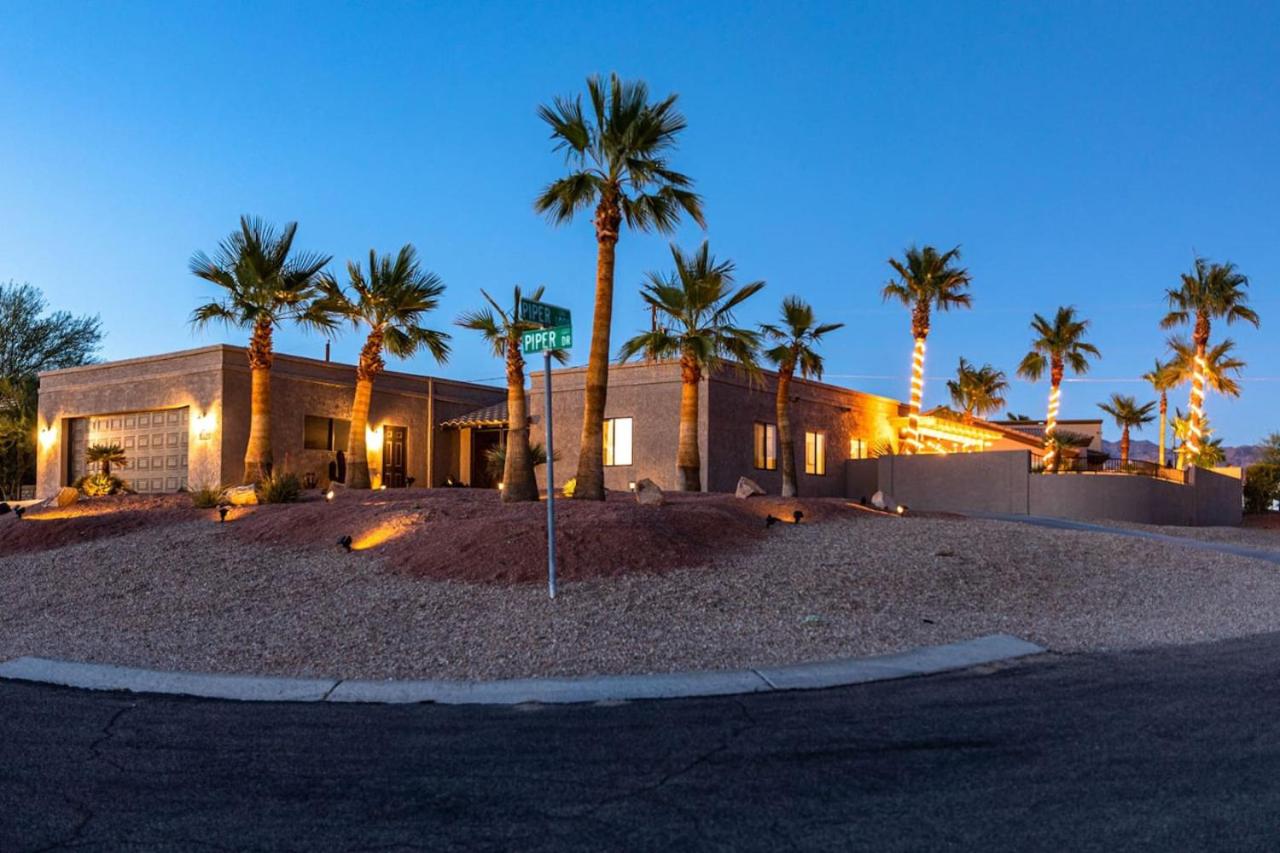 Lakeside Entertainment Oasis With Heated Pool and Spa