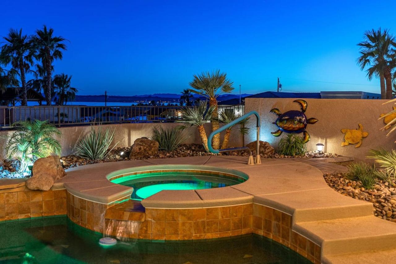 Lakeside Entertainment Oasis With Heated Pool and Spa