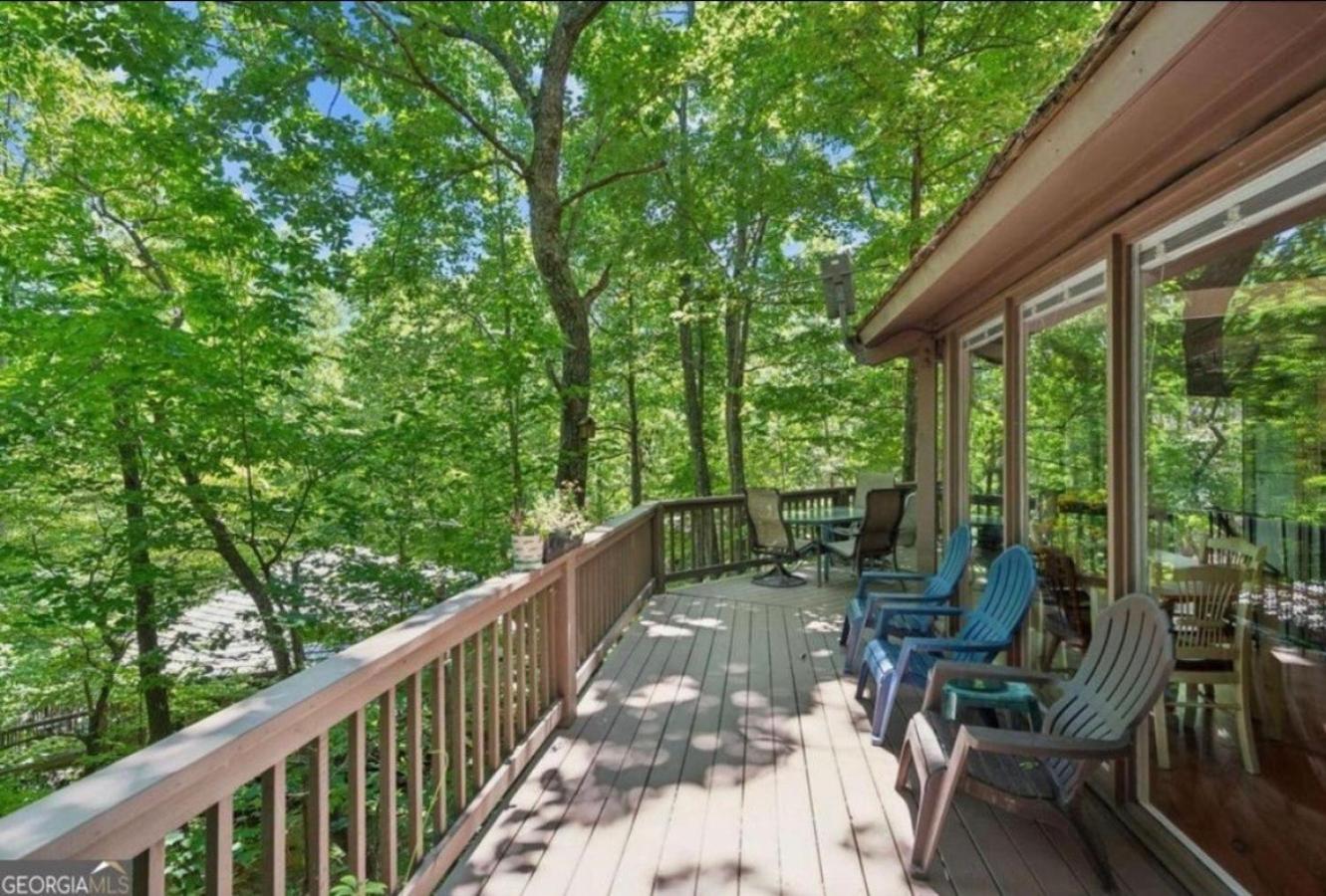 NEW LISTING Treetopper Knoll Chalet view 3